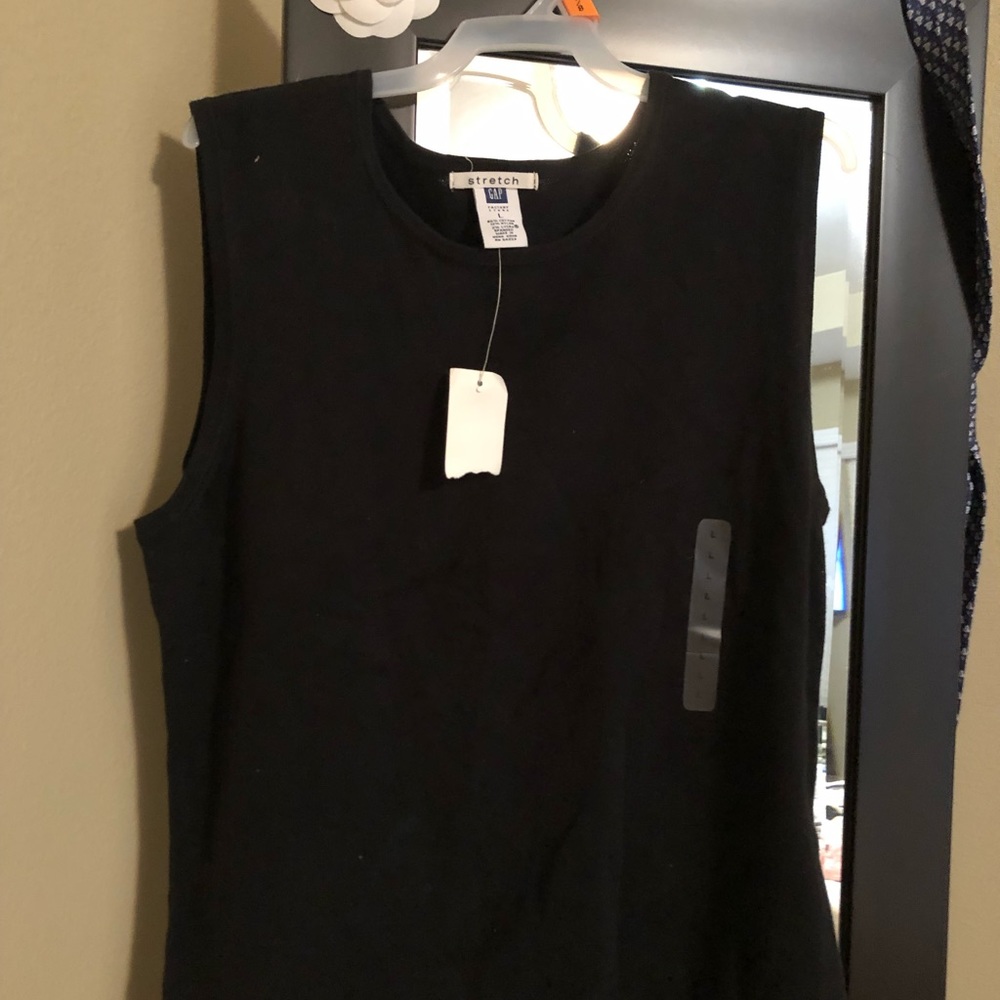 Brand new gap sweater tank